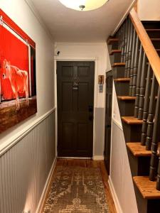 Cozy Cabin Style Apt Private 1st Flr 1 Bdrm