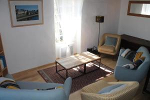 Les Mazaux avec piscine chauffée au nord de Sarlat