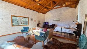 Espetacular casa em Gonçalves - MG (2)