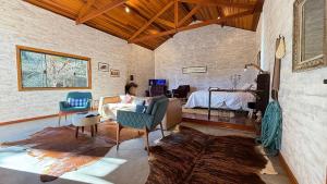 Espetacular casa em Gonçalves - MG (2)