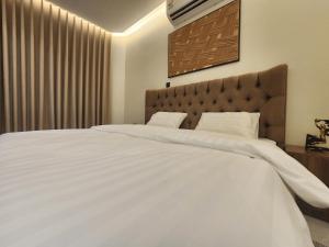 Comfortable 1BR Apt with Lounge and Kitchen - Al Munsiyah