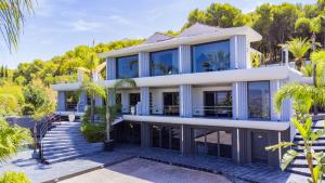 Cubo's Villa Le Corbusier - 4hvězdičkové hotely ve městě Alhaurín el Grande