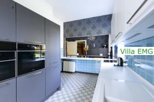Luxury Villa EMG Steinfurt - Historische Villa mit Sauna, SPA, Garten & großem Essbereich für bis zu 22 Personen