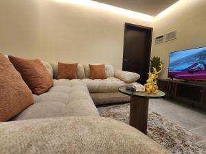 Cozy 1BR Stay in Quiet Location - Al Munsiyah