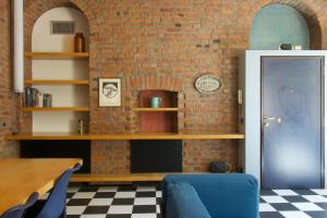 Bocconi Color Apartment