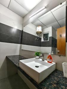 Modern Studio In City Hub