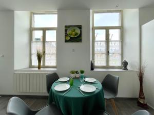 Lumineux et rénové studio en centre ville - Apt9