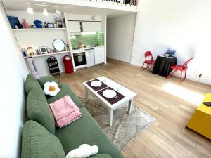 Cocon coloré en plein centre - Ubytování bez kategorie ve městě Thonon-les-Bains