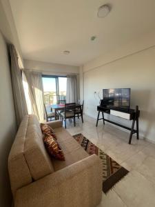 dpto con hermosa vista -zona poncho verde