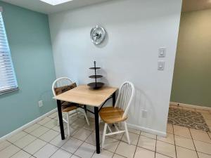Cape Coral Waterfront Condo- A Boaters Dream