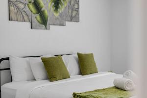 Tasteful 3BR I Free Parking I Workspace