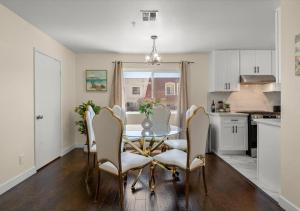 Cozy&Stylish DT Alhambra Living walk to Starbucks