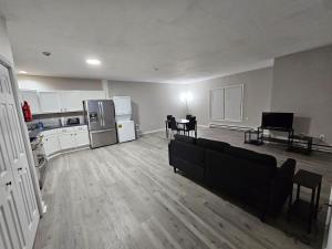 Private Apartment in Southbury 103