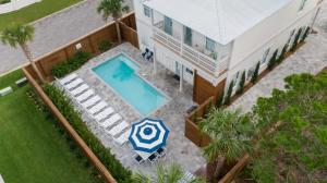 Snazzy Coconut by Travel Life Vacations