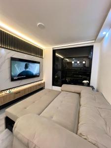 Apartamento de lujo con excelente vista y acceso a piscina, sur de Cali