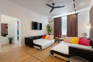 Downtown Is My Place - 4BR Apartment - Balcony