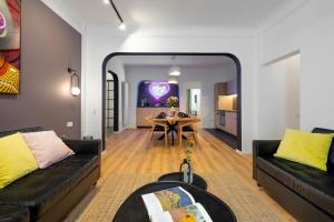 Downtown Is My Place - 4BR Apartment - Balcony