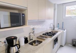 C136 Apto de 1 quarto na praia Cachoeira