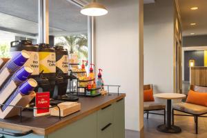 Spark by Hilton Orlando Universal Boulevard