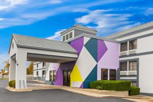 Spark by Hilton Wichita East