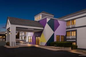 Spark by Hilton Wichita East