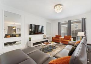 Majestic Manor Luxury Home in Prime Orlando Location