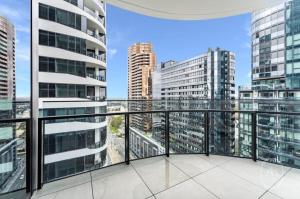 Trio BoxHill Lux Entire 3Bedroom Apt with car park and prime location