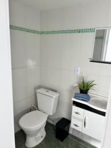 Quarto em condominio Ponta da Fruta