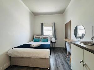 Bold Street Studio VIII