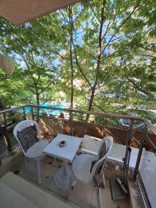 Бобс апартаменти 1