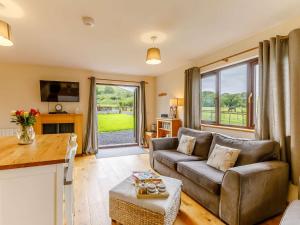 2 Bed in Llandrindod Wells 88203