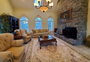 Villa Montecillo Wine Country Retreat with Pool and Vineyard Views