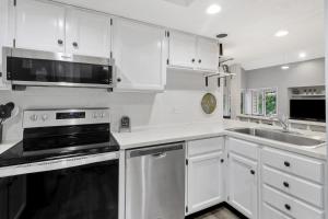 Palmetto Dunes Villa Walk to Beach Golf & Pool