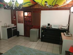 Confortable y privado estudio en zona exclusiva .