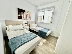 Modern 3 Bed House with shared pool in Los Alcazares