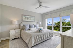 Ocean Views Immaculate Windsor Court Villa