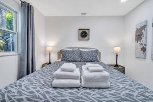 Downtown Haven, Siesta 8 mi, Lido 4 mi, walk to DT