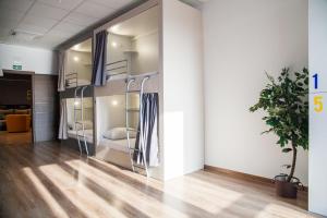 Bed in 8-Bed Mixed Dormitory Room room in En Route Hostel