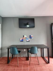 El Cosmopolitan Leon