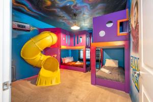 Stunning Windsor Island 10BR