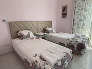 The Paradise Townhouses By Taimoura