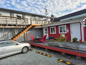 2nd story 1 bed apt #3 with kitchenette and a sweeping view of Birch Bay