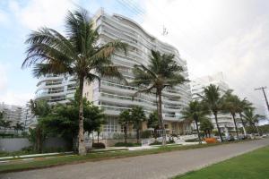 4 Suites, Ar Condicionado, próximo a praia e vista linda da mata