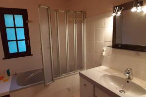 Maison chaleureuse au coeur de la nature