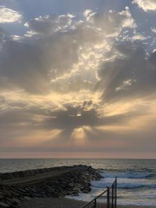 Casinha Yellow - By the Sea