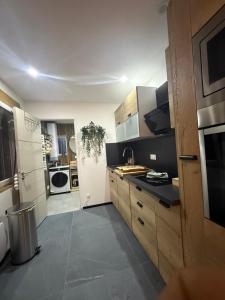 La belle étoile climatisé à 5 min à pieds de la plage