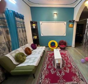 Spacious 2BHK Villa with Terrace & AC in Secunderabad