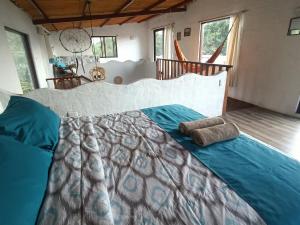 El Mango - rural house with fast internet