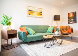 Bright and Stylish 3-bed House - Families and Contractors - Near Coventry Arena and M6