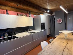 Casa design with pool Tuscany